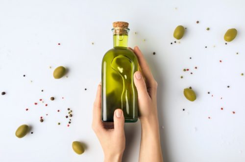 AOVE aceite de oliva virgen extra día de la mujer carácter femenino La Comunal